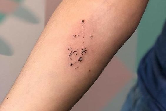 Tatuaż ze znakiem zodiaku Baran
