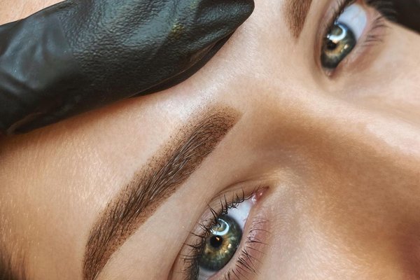 Permanent Makeup Training in Poland