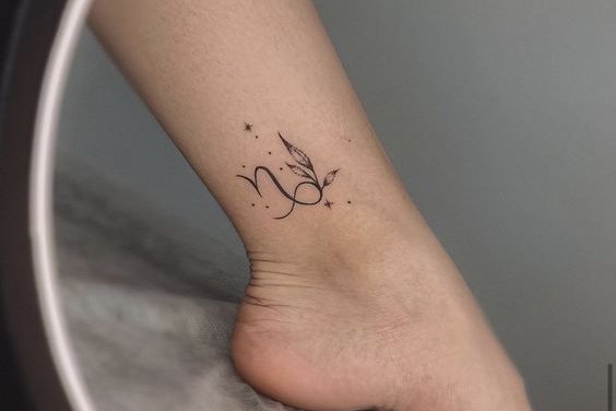 Tatuaż ze znakiem zodiaku Koziorożec