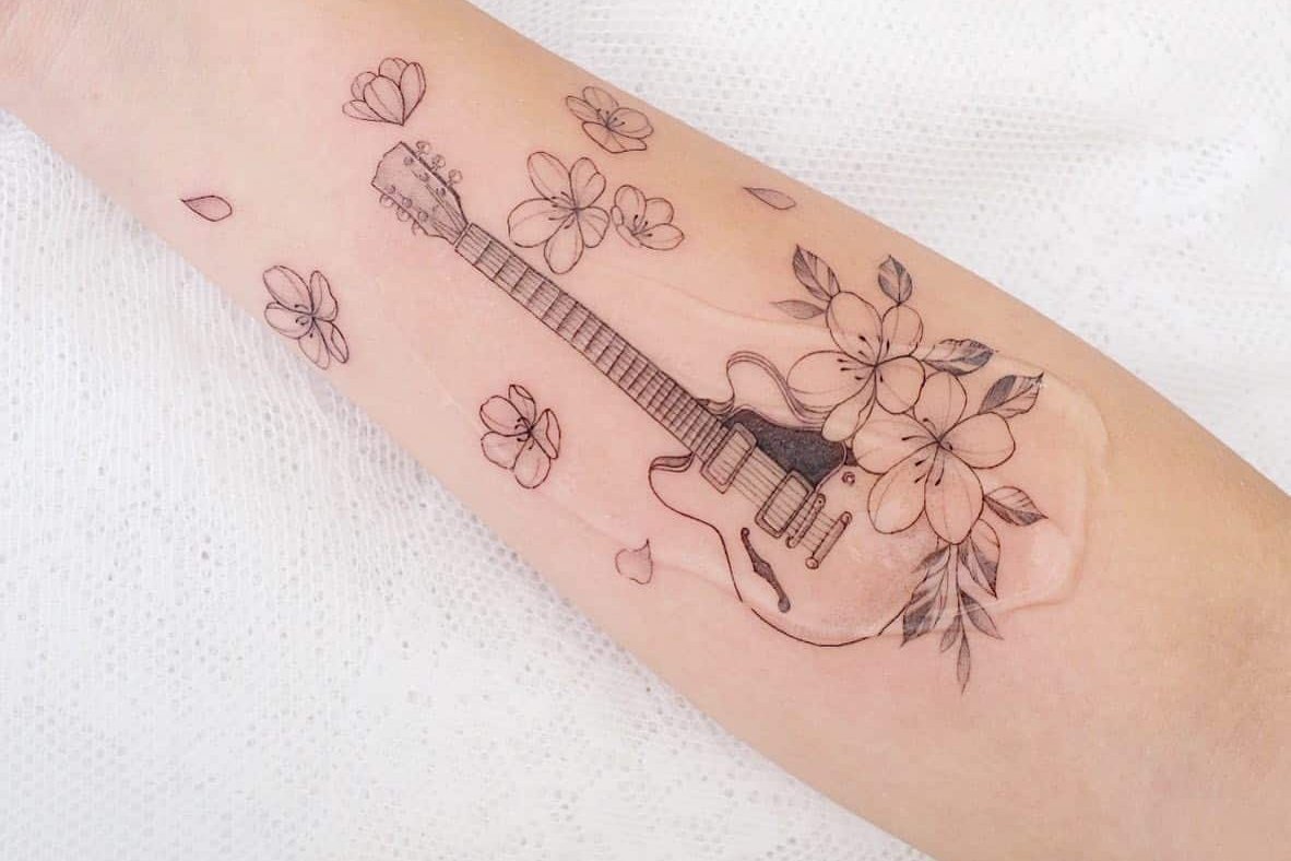 Tatuaż gitara
