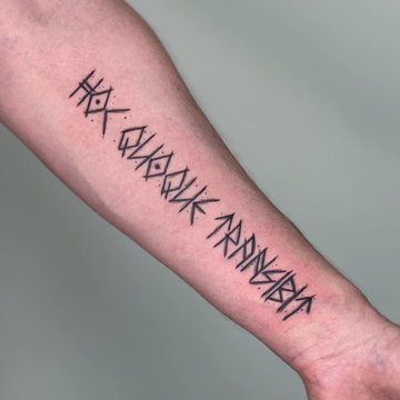 Tatuaż Runy Słowiańskie
