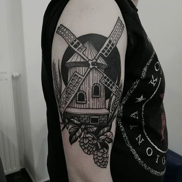 Tatuaż młyn