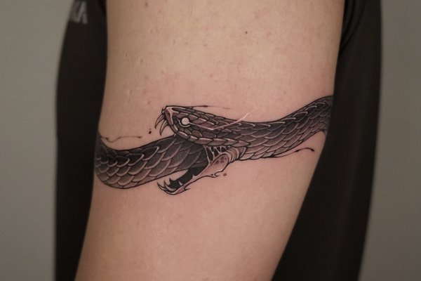 Uroboros Tatuaż
