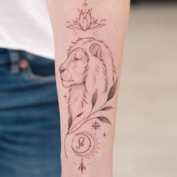 Tatuaż ze znakiem zodiaku Lwa