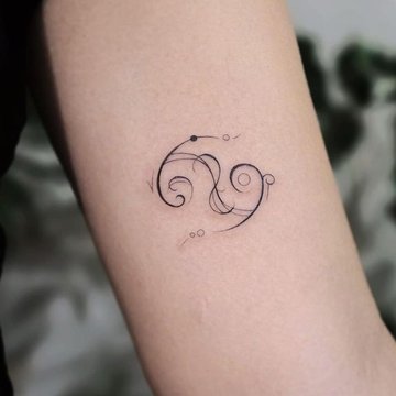 Tatuaż ze znakiem zodiaku Rak