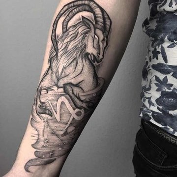 Tatuaż ze znakiem zodiaku Koziorożec
