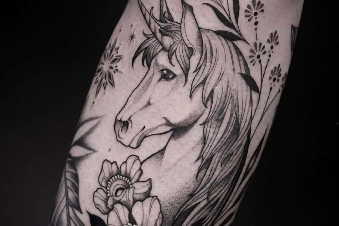 Tatuaż jednorożec