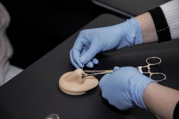 Piercing Training in Lublin