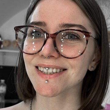 Piercing in Poznan