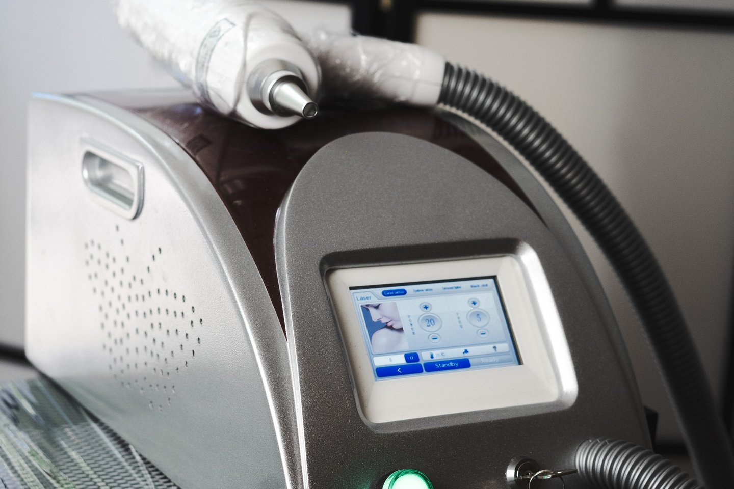 Permanent Makeup Removal in Krakow