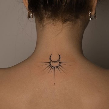 Tatuaż lunula