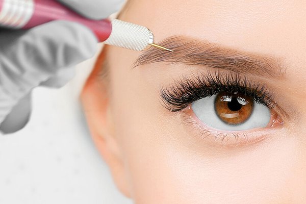 microblading brwi co to