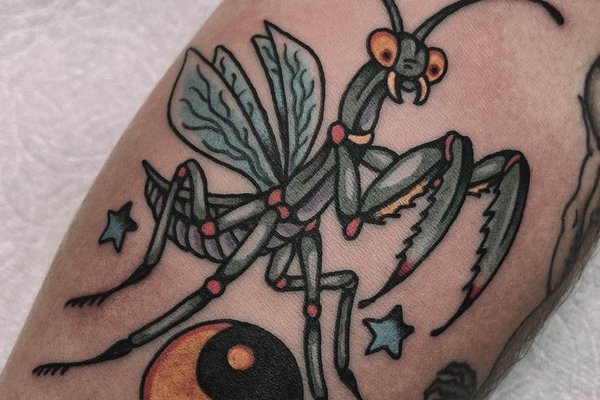 tatuaż Modliszka znaczenie wzór