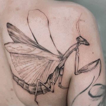 tatuaż Modliszka znaczenie wzór