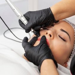 Higiena i Sterylność w makijażu permanentnym