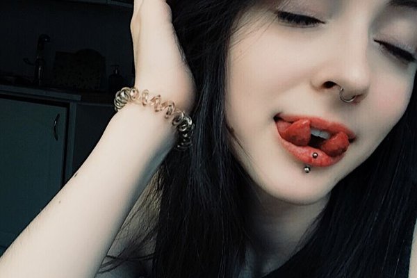 Tongue splitting