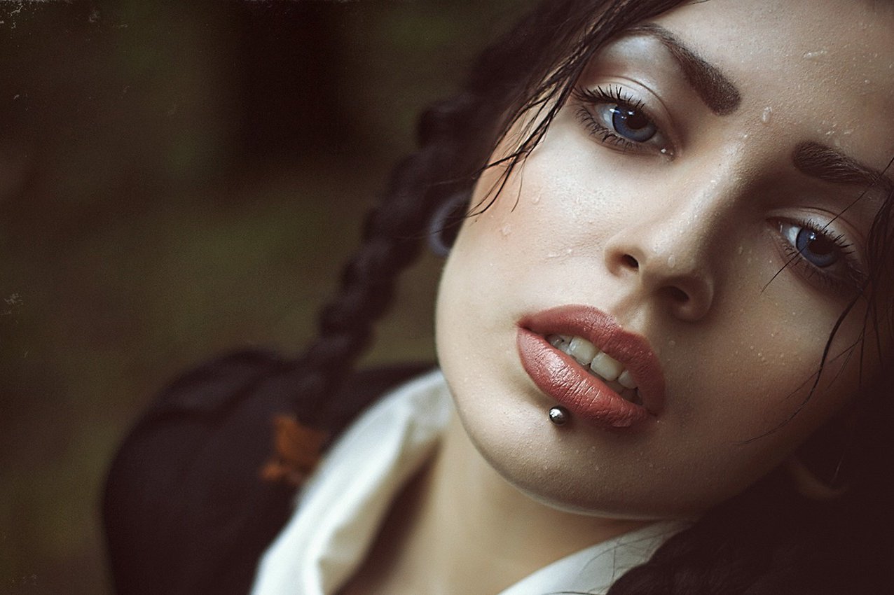 Piercing ust