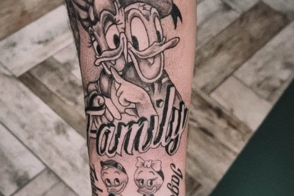 tatuaż Kaczor Donald znaczenie wzór