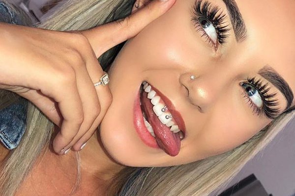 Piercing smiley