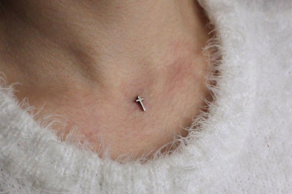 Piercing microdermal