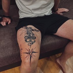 Tatuaże Męskie na Udzie