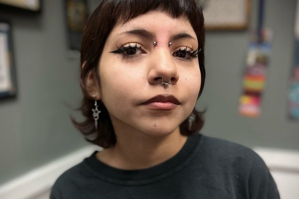 Srebrny bridge na nasadzie nosa