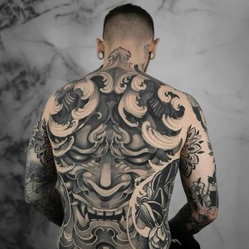 Tatuaż męski na plecach  japoński styl Irezumi