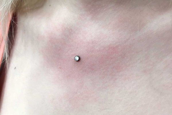 Piercing microdermal