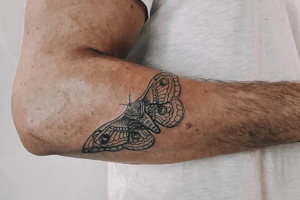 tatuaż ćma znaczenie wzór
