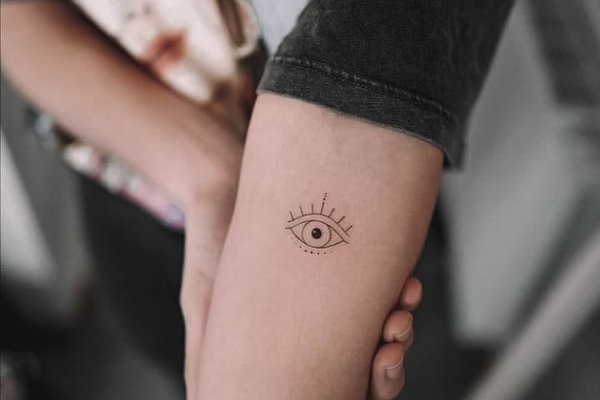 tatuaż oko proroka znaczenie wzór