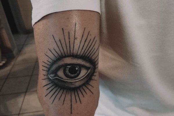 tatuaż oko proroka znaczenie wzór