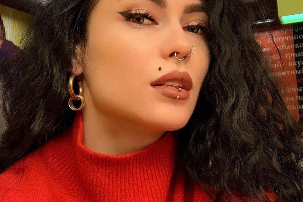Piercing monroe
