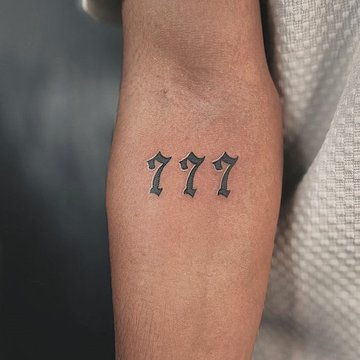 Tatuaż 777