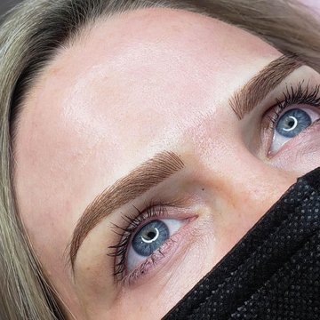 microblading brwi co to