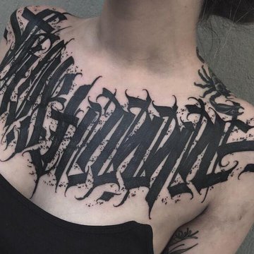 Napisy - tatuaż dla dziewczyn lub facetów?
