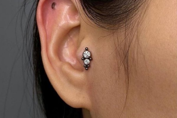 Piercing tragus